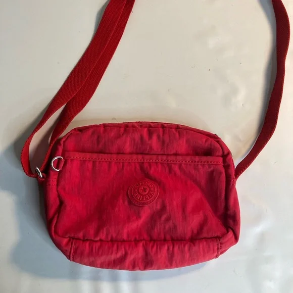 Poshmark kipling online